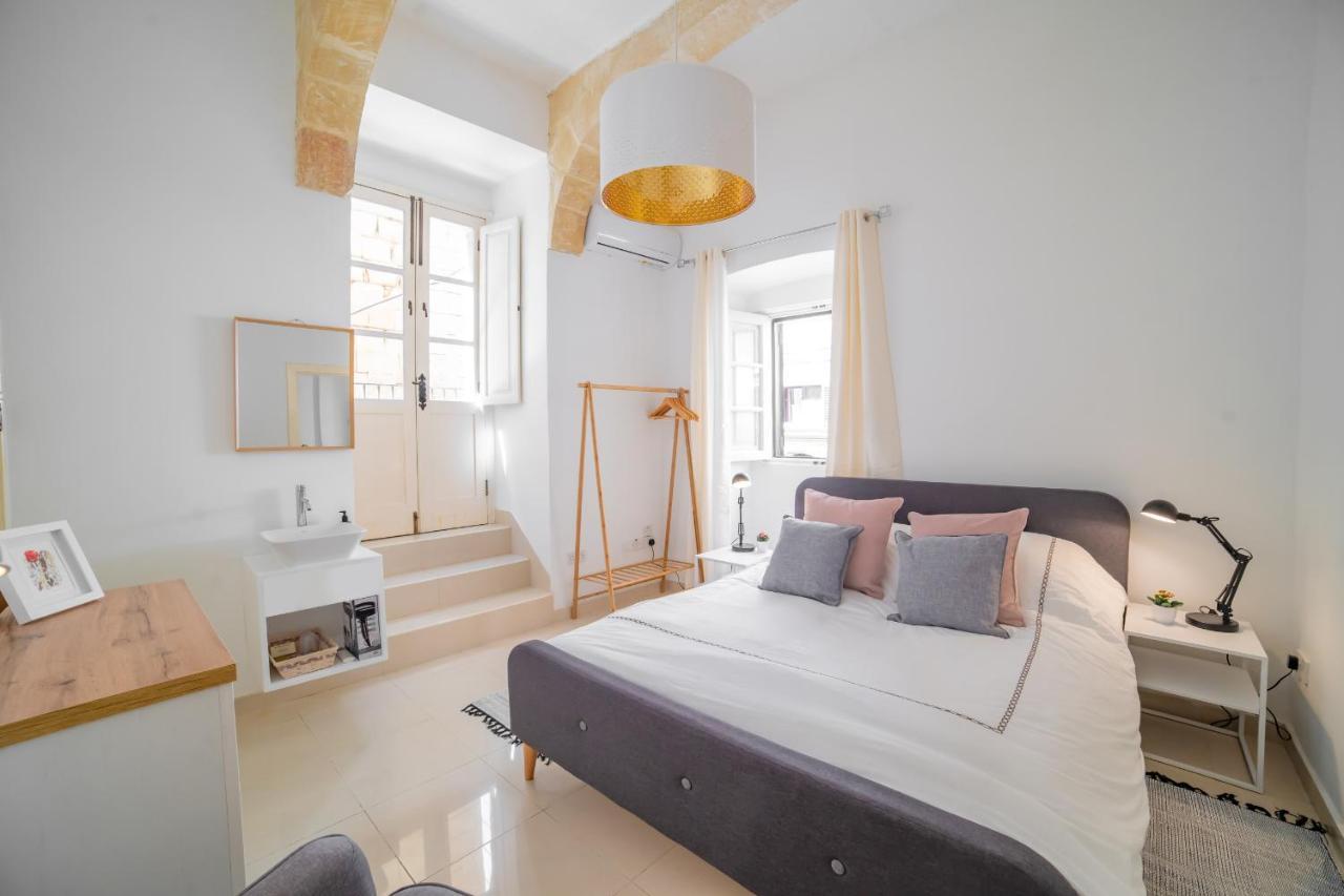 Carmelita Maisonette * La Valette