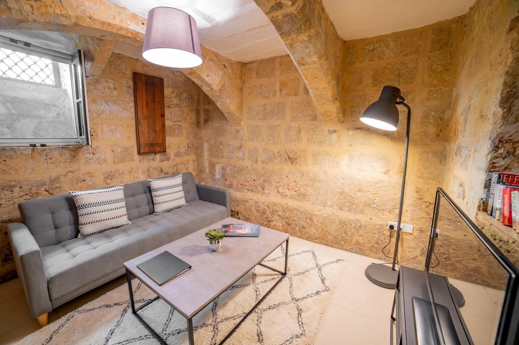 Carmelita Maisonette La Valette